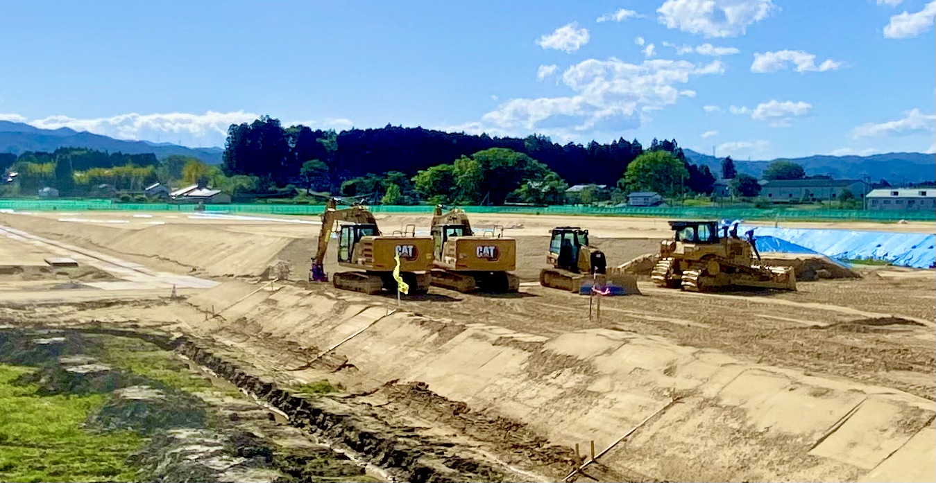 F-REI 造成工事現場 山砂敷均し作業（浪江町）
